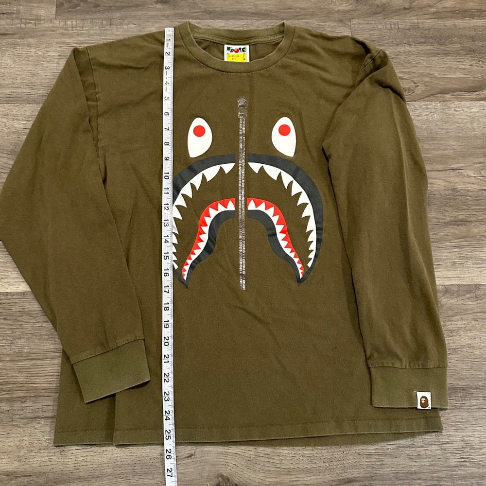 A Bathing Ape BAPE Shark Face Long Sleeve T-Shirt Olive Green Mens Size Large - Picture 6 of 8